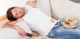 Можно ли спать или лежать сразу же после еды?