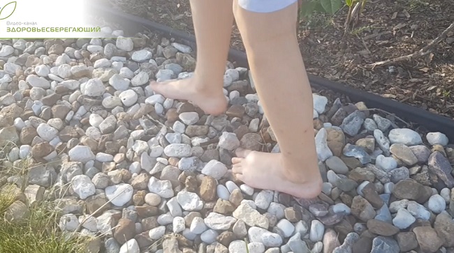 прогулка босиком
