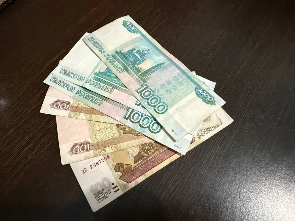 Зачем вся нация ринулась к банкоматам? ЦБ раскрыл неожиданную причину, и это не кризис