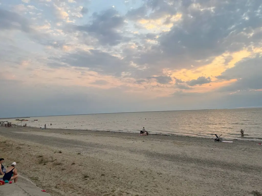 Куда пенсионеры отправляются к морю: семь городов для спокойного и недорогого отпуска
