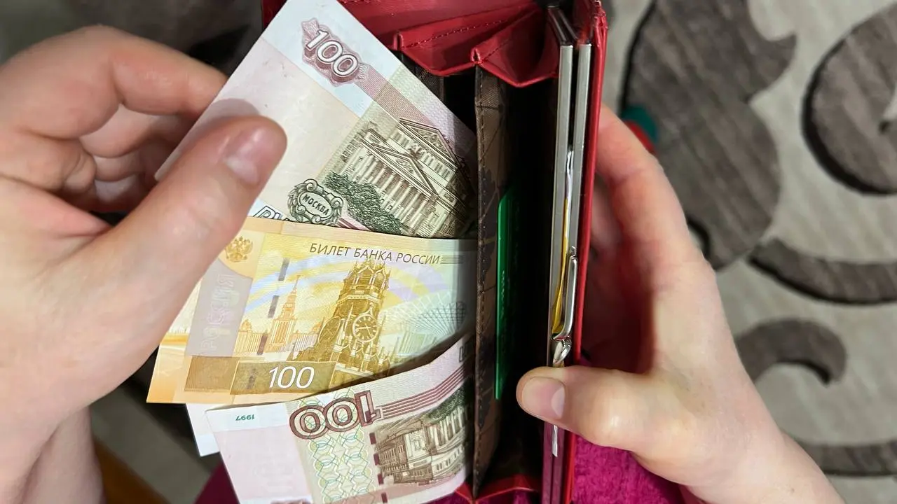 До 16 000 рублей прибавки за советский стаж: кому и сколько положено